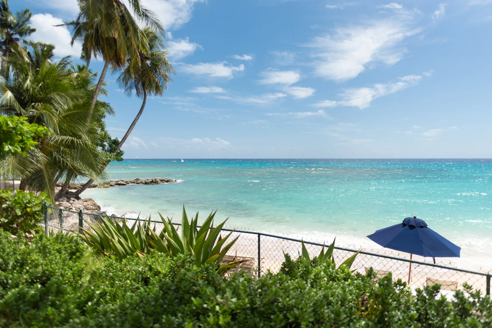 Crystal Waters Crystal clear turquoise waters of Saint Peter's Bay